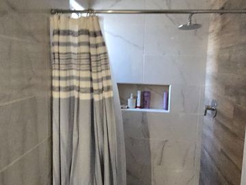 🏡 Casa en venta en Fraacinamiento Aldabas frente a parque