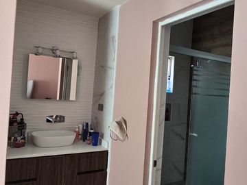 🏡 Casa en venta en Fraacinamiento Aldabas frente a parque