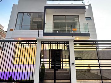 Casa en venta en Loja sector PROURVI