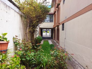 ESTUPENDA CASA RENTERA DOS PISOS EN VENTA EXCELENTE UBICACIÓN