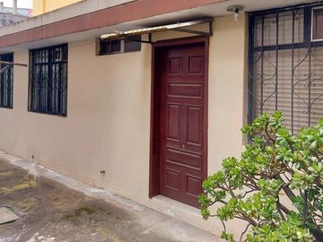 ESTUPENDA CASA RENTERA DOS PISOS EN VENTA EXCELENTE UBICACIÓN