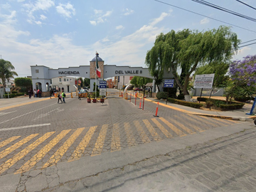 CASA DE RECUPERACIÓN BANCARIA EN CTO HACIENDA DE JALPA, FRACC. SAN MATEO OTZACATIPA, TOLUCA, EDO MEX. ¡NO SE ACEPTAN CRÉDITOS!