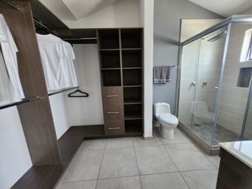 CASA EN VENTA, EN QUERETARO