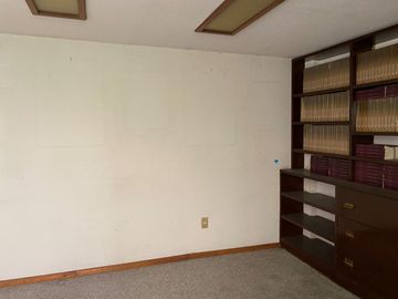 CASA EN VENTA PARA REMODELAR EN CALLE CERRADA