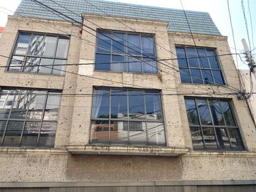 CASA EN VENTA PARA REMODELAR EN CALLE CERRADA