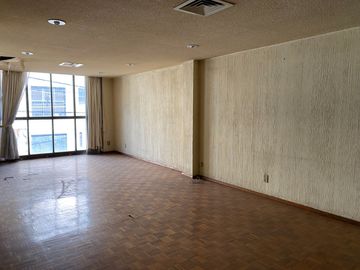 CASA EN VENTA PARA REMODELAR EN CALLE CERRADA