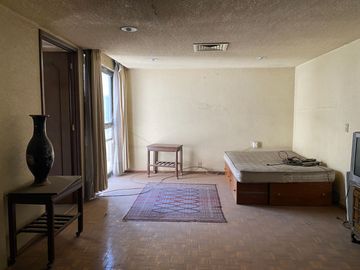 CASA EN VENTA PARA REMODELAR EN CALLE CERRADA