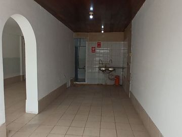 Casa En Av. El Triunfo
