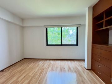 DEPARTAMENTO MUY AMPLIO PARTE BAJA DESIERTO DE LOS LEONES