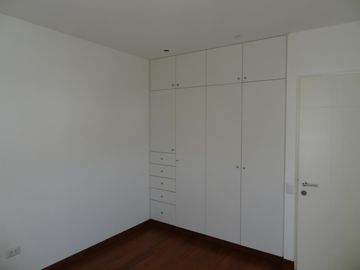 Departamento Amoblado de 126 m² en Alquiler. San Borja