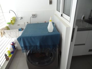 Departamento Amoblado de 126 m² en Alquiler. San Borja