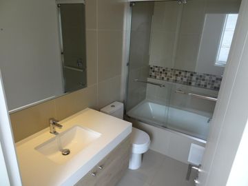 Departamento Amoblado de 126 m² en Alquiler. San Borja