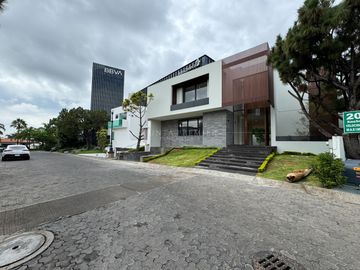 Casa en Venta en Pontevedra coto de lujo con amenidades Zona Andares Zapopan