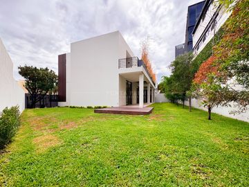Casa en Venta en Pontevedra coto de lujo con amenidades Zona Andares Zapopan