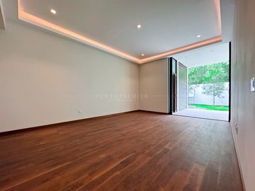 Casa en Venta en Pontevedra coto de lujo con amenidades Zona Andares Zapopan