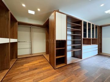 Casa en Venta en Pontevedra coto de lujo con amenidades Zona Andares Zapopan