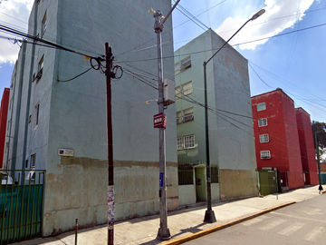 BONITO DEPARTAMENTE EN VENTA DE RECUPERACION BANCARIA UBICADO EN FEDERICO DAVALOS 117