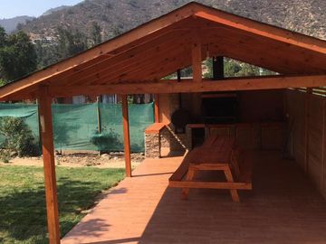 Venta de Gran Vivienda en Olmué, Paradero 40.