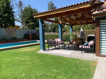 Se vende hermosa y acogedora Casa En Condominio Lo Herrera