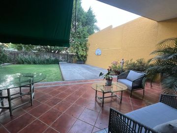 Casa en Venta en Colinas de San Javier a Remodelar
