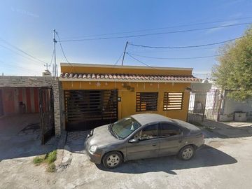 SK18 - Casa en Venta en El Coahuilense 302, Morelos Amp, 25628 Frontera, Coah.(Remate Bancario)