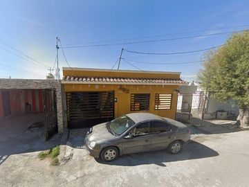 SK18 - Casa en Venta en El Coahuilense 302, Morelos Amp, 25628 Frontera, Coah.(Remate Bancario)