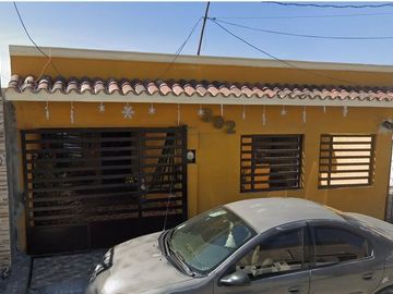 SK18 - Casa en Venta en El Coahuilense 302, Morelos Amp, 25628 Frontera, Coah.(Remate Bancario)