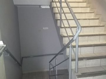 VENTA DE LOCAL COMERCIAL PARA EMPRESAS/BANCOS DE 461m2 - S.J.L