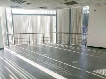 VENTA DE LOCAL COMERCIAL PARA EMPRESAS/BANCOS DE 461m2 - S.J.L
