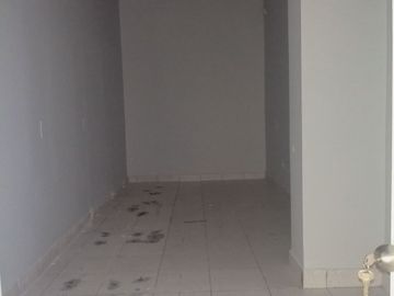 VENTA DE LOCAL COMERCIAL PARA EMPRESAS/BANCOS DE 461m2 - S.J.L