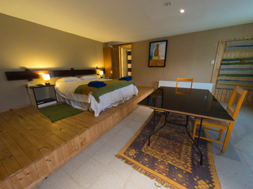 En Venta o Arriendo: Propiedad Comercial de 3ha. con Hotel, Restaurante y Canchas de Tenis en Ruta 5 Sur
