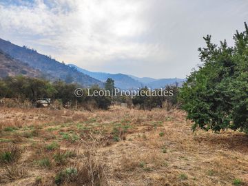 Leon Propiedades vende parcela de 1 ha. en condominio La Aurora, Curacaví.