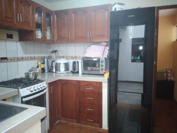 VENDO DEPARTAMENTO +COCHERA EN PRIMER PISO EN SAN BORJA