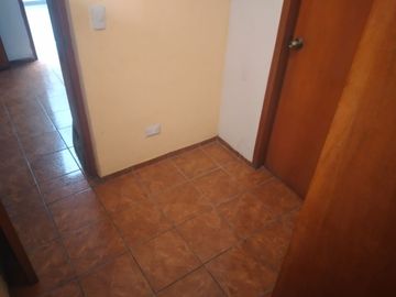 VENDO DEPARTAMENTO +COCHERA EN PRIMER PISO EN SAN BORJA