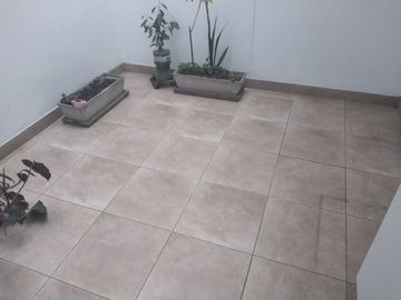 VENDO DEPARTAMENTO +COCHERA EN PRIMER PISO EN SAN BORJA