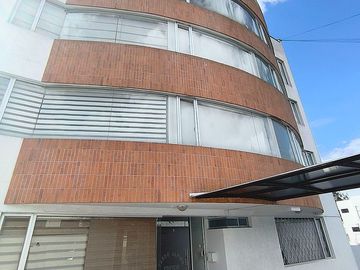 Departamento de venta, sector Einstein, norte de Quito, cerca hospital universidad SEK