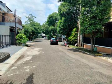 DIJUAL / DISEWAKAN RUMAH FULL FURNISHED ASRI DI BATUNUNGGAL INDAH BANDUNG