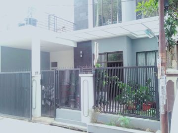 DIJUAL RUMAH CANTIK SIAP HUNI LOKASI STRATEGIS DI PERMATA KOPO 1 BANDUNG