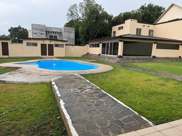 Venta de Quinta en Santiago NL