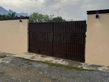 Venta de Quinta en Santiago NL