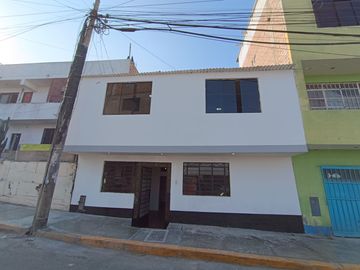 CHORRILLOS - VENTA CASA - ÁREA 129 m2