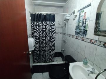 🏡✨ ¡Venta De Casa En Urb.Retablo Con Patio/Terraza Interior✨