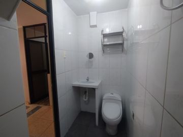 🏡✨ ¡Venta De Casa En Urb.Retablo Con Patio/Terraza Interior✨