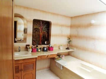 VENDO CASA CIUDAD JARDIN ÁREA LOTE 1.581.48 ÁREA CONSTRUCCIÓN 385M2 VALOR $2.900.000.000