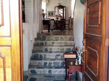VENDO CASA CIUDAD JARDIN ÁREA LOTE 1.581.48 ÁREA CONSTRUCCIÓN 385M2 VALOR $2.900.000.000
