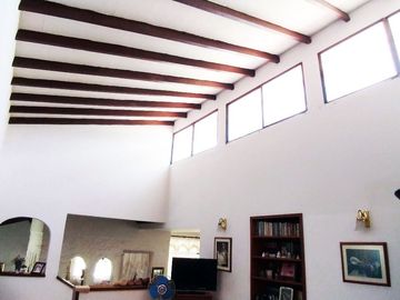 VENDO CASA CIUDAD JARDIN ÁREA LOTE 1.581.48 ÁREA CONSTRUCCIÓN 385M2 VALOR $2.900.000.000