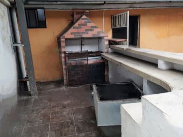 CASA EN VENTA, JUAN DE SALINAS, CENTRO DE QUITO
