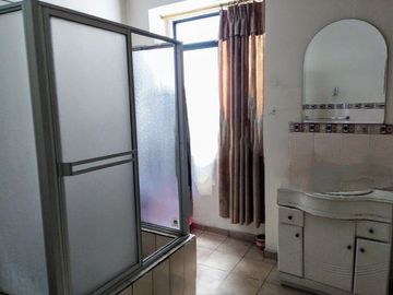 CASA EN VENTA, JUAN DE SALINAS, CENTRO DE QUITO