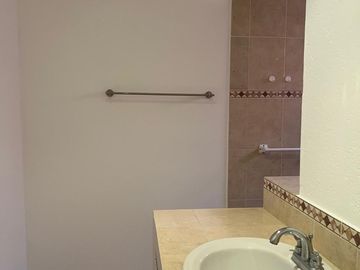 CASA EN VENTA EN FRACCIONAMIENTO ARBOLEDAS DEL PARQUE