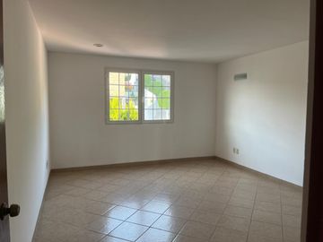 CASA EN VENTA EN FRACCIONAMIENTO ARBOLEDAS DEL PARQUE